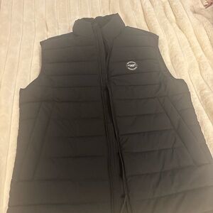 Abercrombie & Fitch Men's Dark Quilted Vest